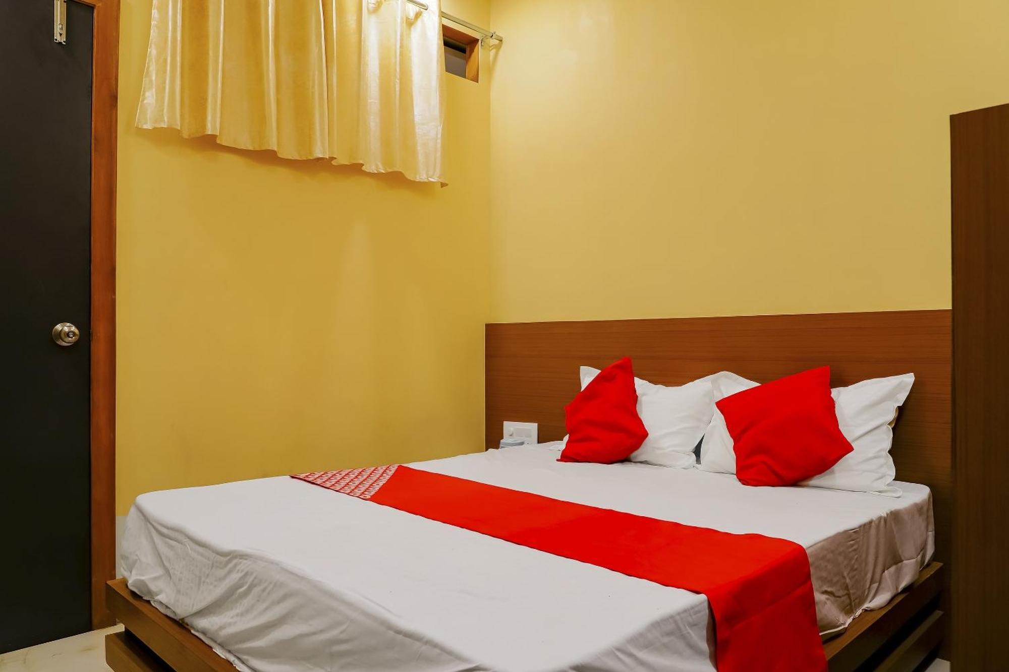 Oyo Hotel Shree Krishna Inn Rooms Surat Luaran gambar