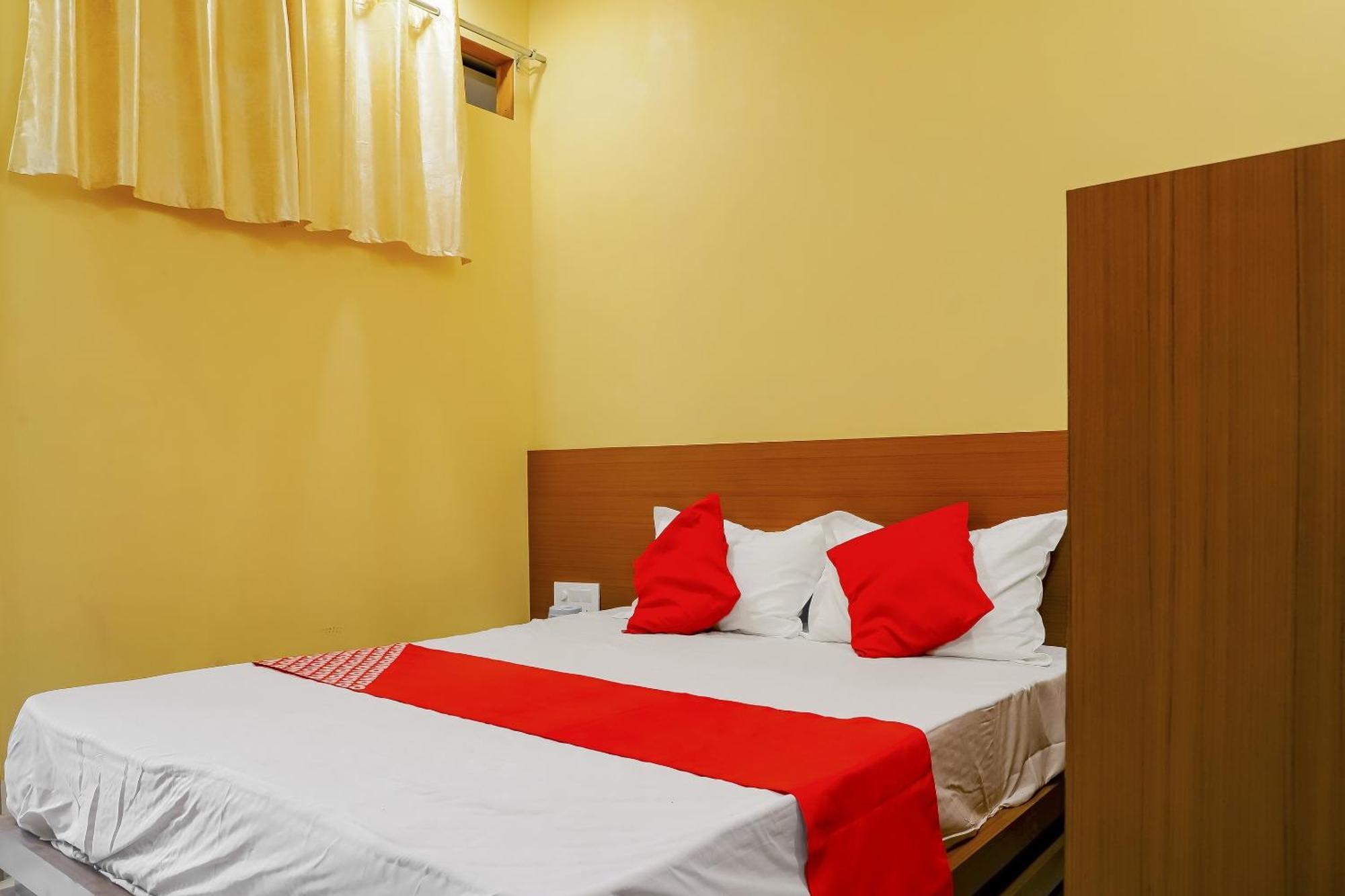 Oyo Hotel Shree Krishna Inn Rooms Surat Luaran gambar