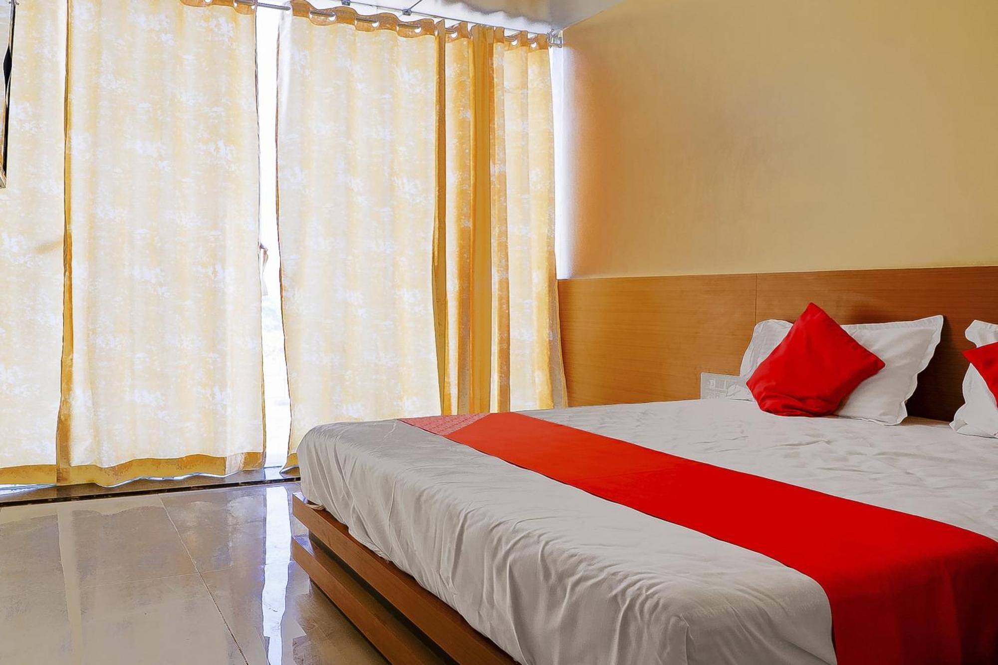 Oyo Hotel Shree Krishna Inn Rooms Surat Luaran gambar