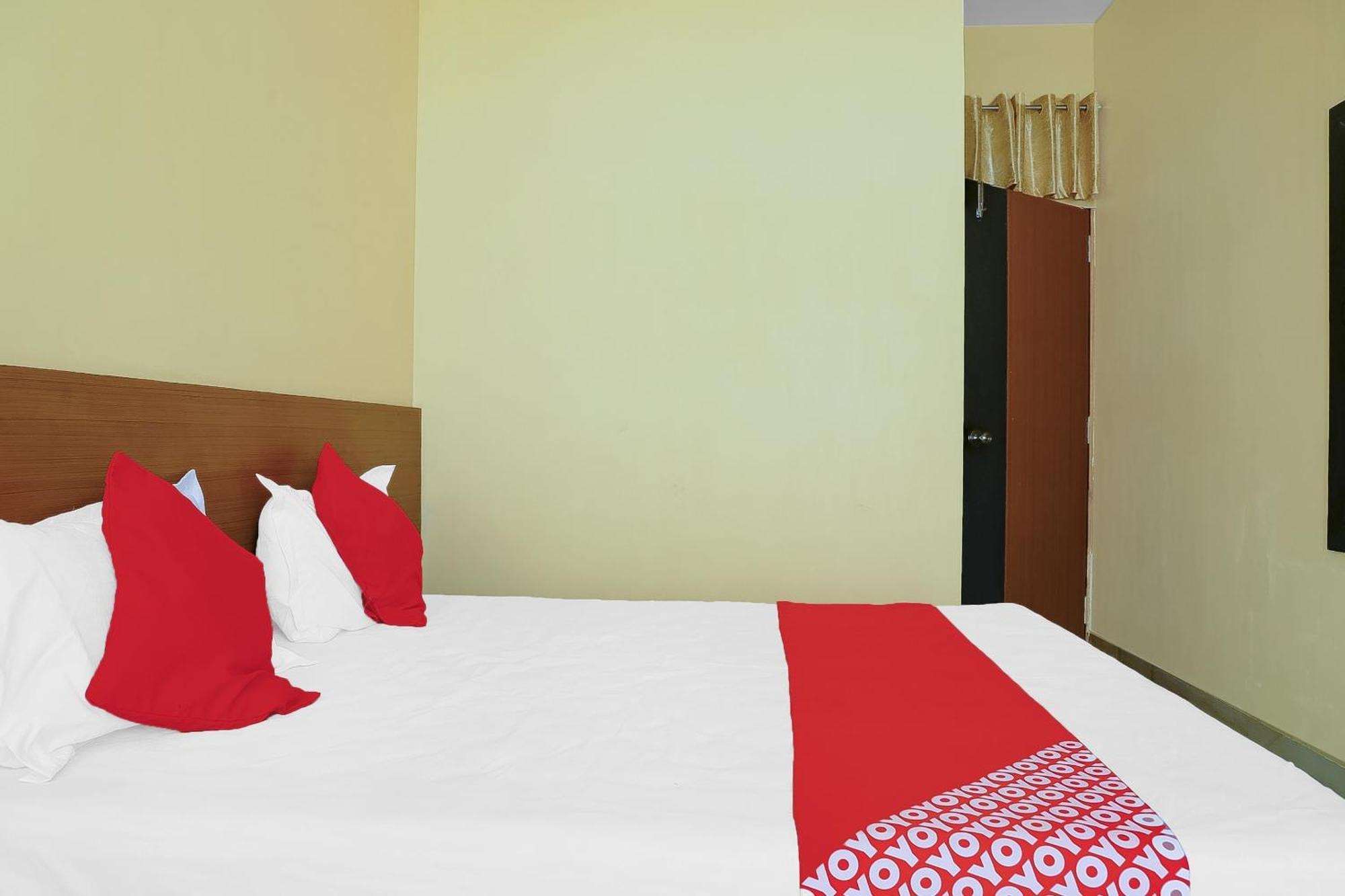 Oyo Hotel Shree Krishna Inn Rooms Surat Luaran gambar